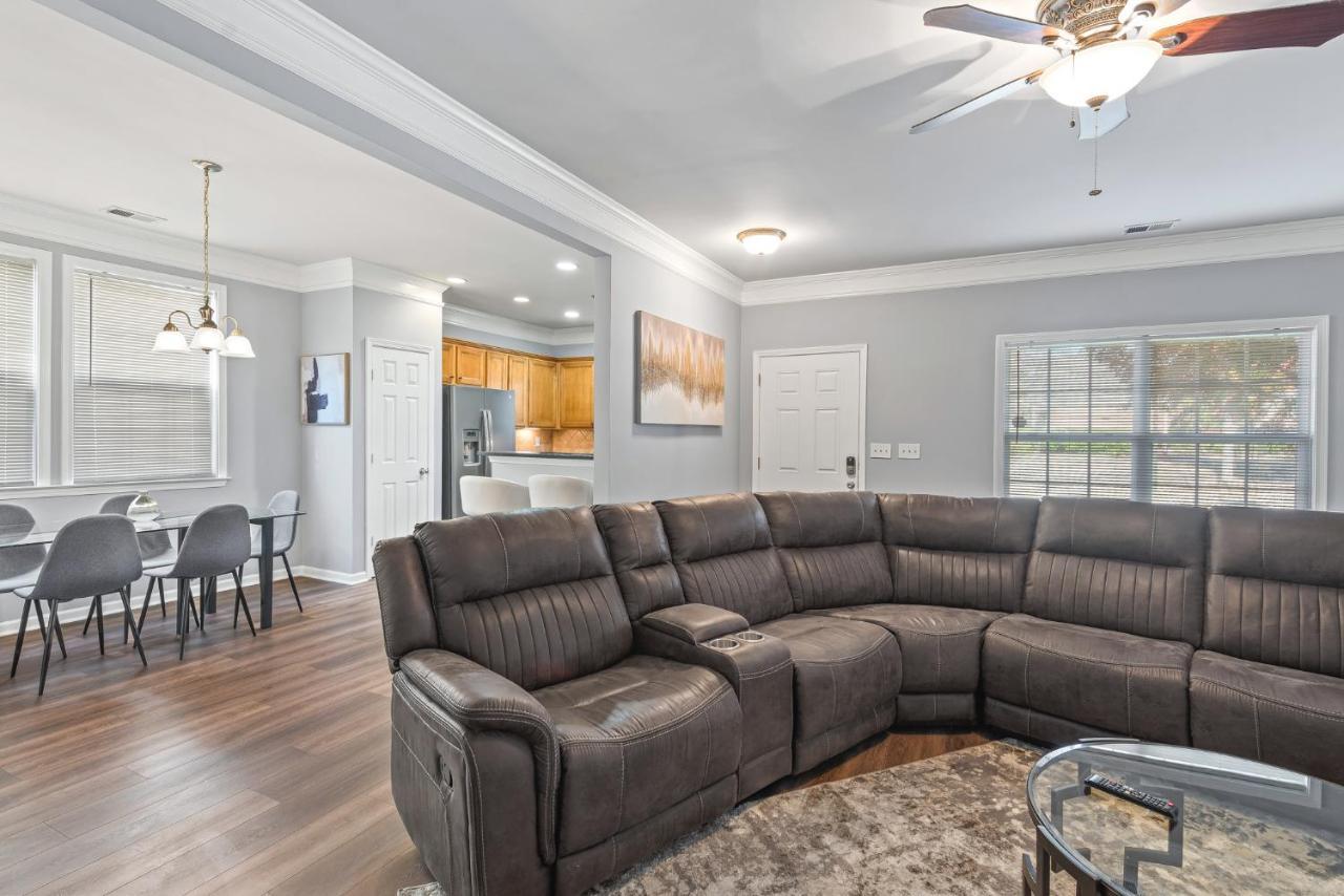 Calming Grey Townhouse With Jacuzzi Bathtub Villa Atlanta Eksteriør billede